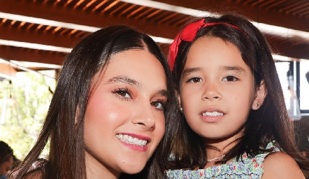  Camila Garza y Ale Conde.