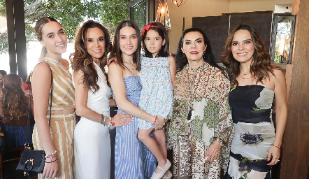  Sofi Garza, Dani Díaz de León, Camila Garza, Ale Conde, Yoya Galarza y Ale Díaz de León.