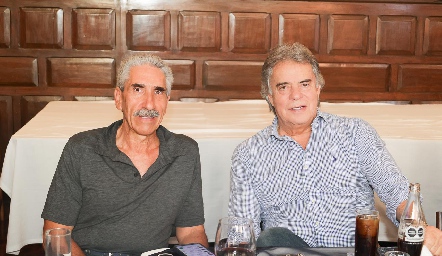  Héctor Cantú y Beto Berrones.