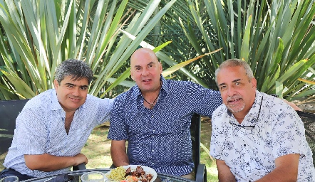  Paco Leos, Quique Portillo y Chavo Espinosa.