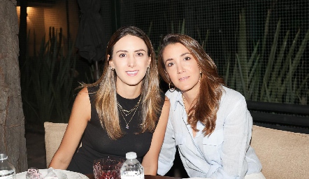  Catalina Abud y Marcela Rivero.