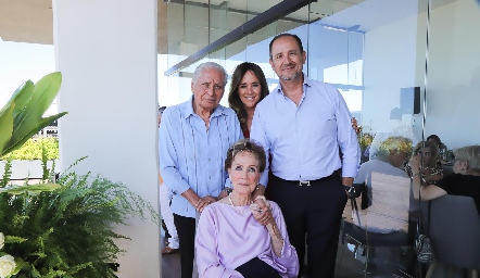  Manuel Toledo, Claudia Toledo, Ana María Minondo y Manuel Toledo.