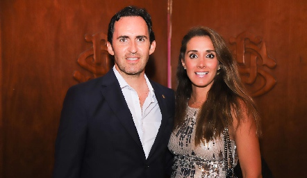  Edgardo Martínez y Judith Gómez.