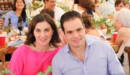  Carina Garza y Carlos Sáenz.