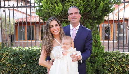  Giselle Stahl y Fernando Güemes con sus hija Regina.