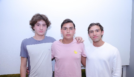  Israel López, Juan Pablo González y Daniel Carreras.