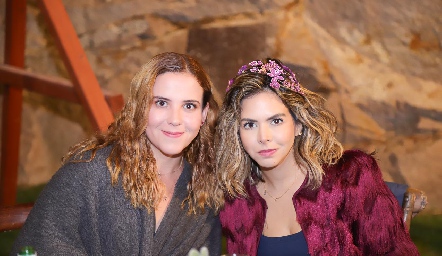  Paulina Fernández y María Martínez.