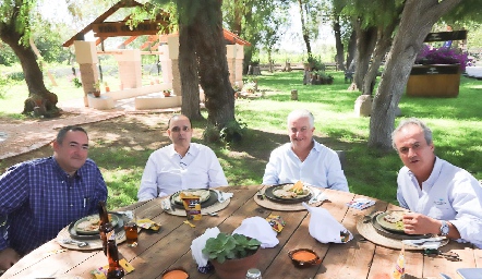  Fidel Garza, Ramón Báez, Luis Gómez y Ricardo Andrés.