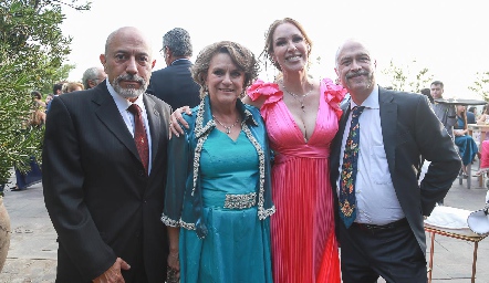  Francisco Garduño, Lichita Vertiz, Carla Peña y Gilberto Peña.