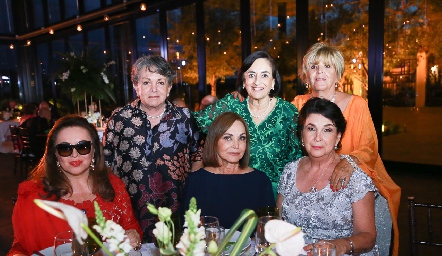  Leticia Cardona, Tesa Vertiz, Pilar Peña, Patricia Cardona, Silvia Cardona y Yolanda Cardona.