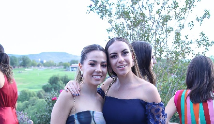  Alejandra Michel y Andrea Villasana.