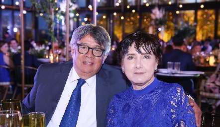 Ricardo y Edi Castro.