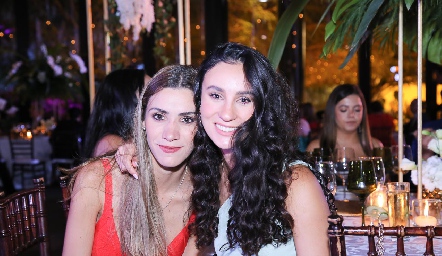  Reyna Pérez y Verónica.