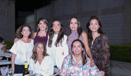 Laura Nieto, Ale Ruiz, Marianela Villasuso, Marianela Villanueva, Pati Macías, Mónica Gaviño y Gaby Villanueva.