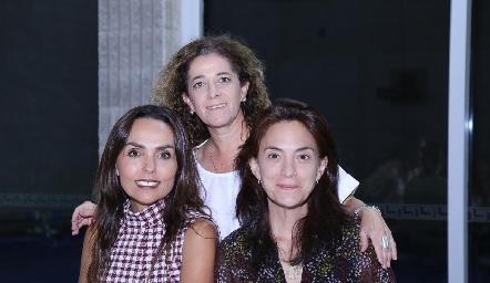  Marianela Villanueva, Laura Nieto y Pati Macías.