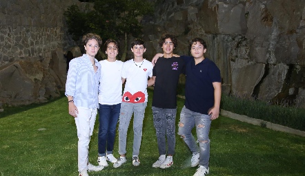  Patricio, Mauricio, Gabriel, Joaquín y Emilio.