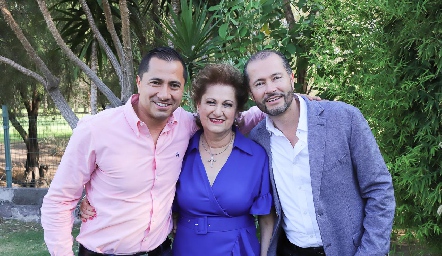  Rafael Trujillo, Blanca Dip y Armando Trujillo.