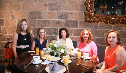  Jana González, Amparo Lomelín, Adriana Diaz de león, Adriana Milán y Nena Dávila.
