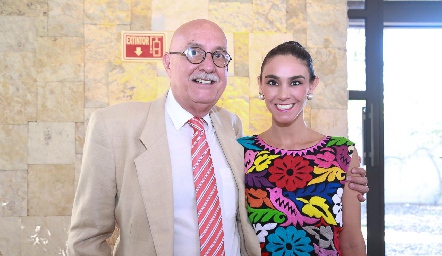  Fernando Valdes y Gabriela Valdes.
