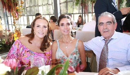  Gaby Herrera, Anel Ávila y Mariano Borbolla.