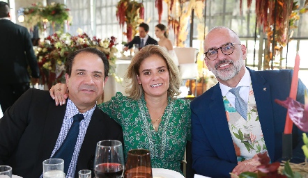  Aldo Pizzuto, Marcela Benavente y Eduardo Rodrigo.