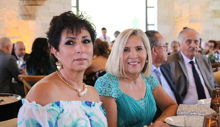  Lupita Durán y María del Rosario.