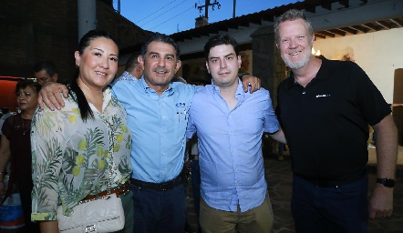  Namiko Susuda, Alfonso Covarrubias, Vicente Ruiz y  Miguel.