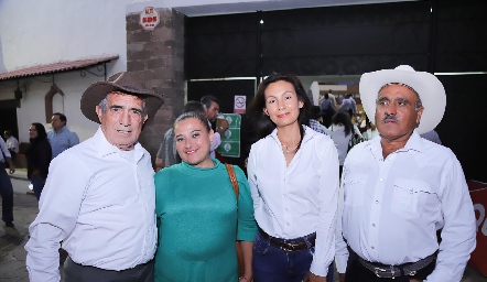  Ernesto Cuevas, Lupita Raso, Verónica Ramírez y Martin Becerra.