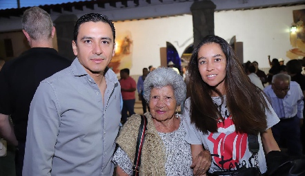  Rubén Salinas, Fernanda de Rocha y Fernanda Rocha.