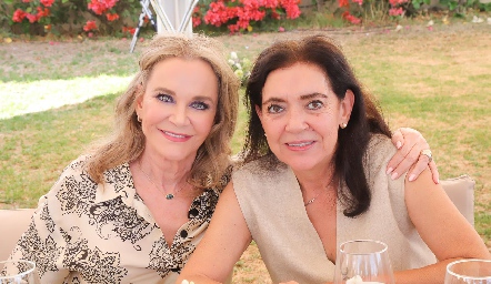  Lynn Eichelmann y Marcela Nava.