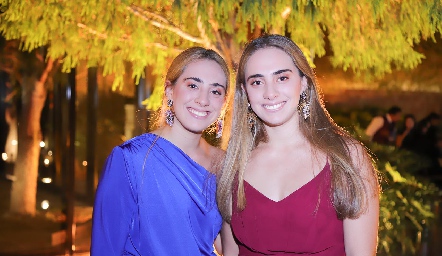  María Paula y Ana Isabel Revuelta.
