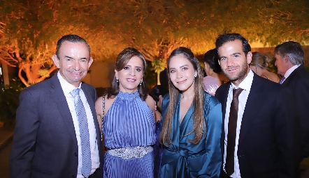 Alejandro Pérez, Ana Emelia Tobías, Bárbara Mahbub y Samber Medlich.
