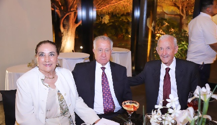  Raquel Rodríguez, Guillermo Aldrett y Héctor Hinojosa.