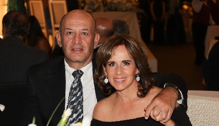 Miguel Abud y Marta del Río.