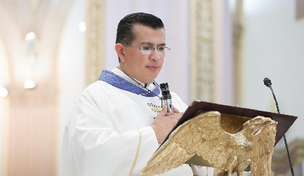  Padre Rubén Pérez.