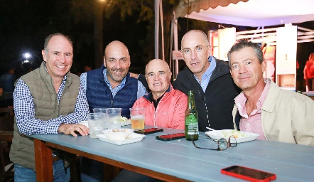  Pablo Diaz, Macelo, Tomás Alcalde, Toño Mendizábal y Juan Carlos Nieto.
