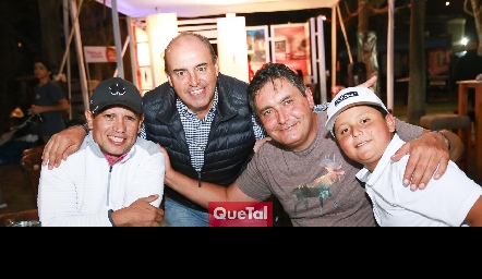 Alejandro Espinosa, Fernando Pérez, Alejandro Espinoza y Alejandro Espinoza.