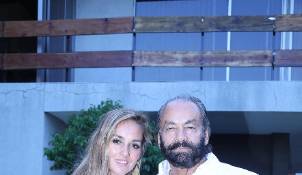  María con su papá Oscar Torres Corzo.