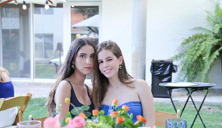  Victoria Navarro y Alejandra Suárez.