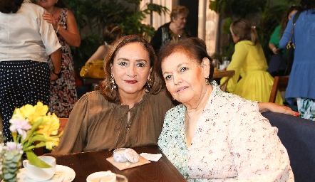 Lolita Alba y Lupita Cerda.