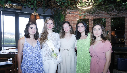  La novia con sus primas, Gabriela Martins, Paulina Gómez, Ale Martins, Mariel Gómez y Adriana Martins.