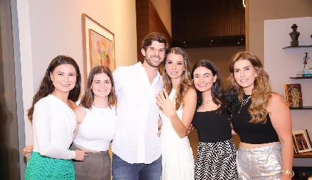  María Paula Navarro, Marijó Valladares, José Antonio Hernández, Isa Gaviño, Fernanda Navarro y Begoña Muriel.