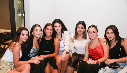  María Muñoz, Sigrid Zendejas, Lorea Gómez, María Herrera, Pepi Tobías, Montse Bedolla y Natalia.