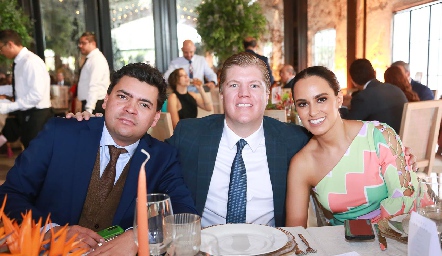  Ernesto Navarro, Manuel Zárate y Natalia Leal.