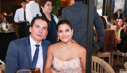  César y  Mai Martínez.