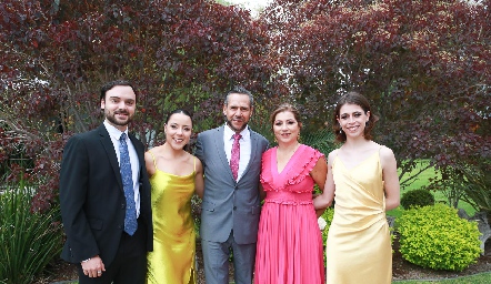  Arturo Acosta, Cristina, Mauricio, Cristina y Natalia Monsiváis.
