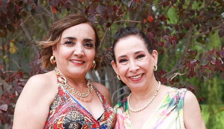  Rosy Castillo y Verónica Pérez.