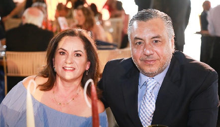  Claudia y Alejandro Villasana.