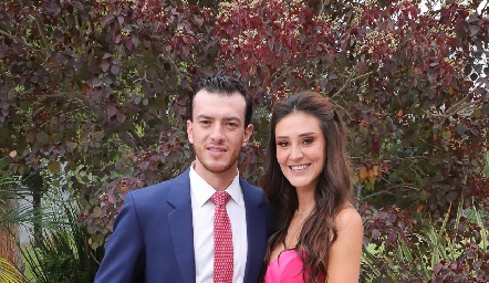  Josue García y Marcela Flores.