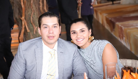   Carlos García y Bárbara Paredes.
